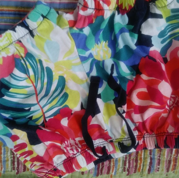 Shorts - Picture 2 of 2